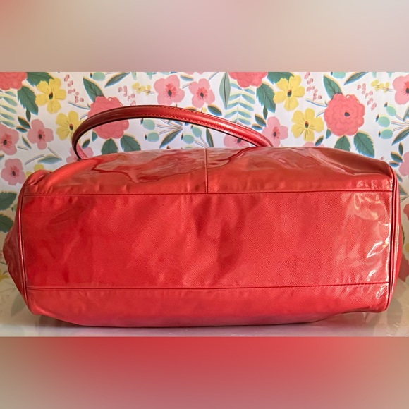 Coach Glossy Red Shoulder Bag - Picture 6 of 16